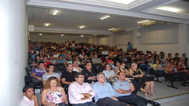 PDMU é debatido com estudantes da Unit - SMTT Aracaju